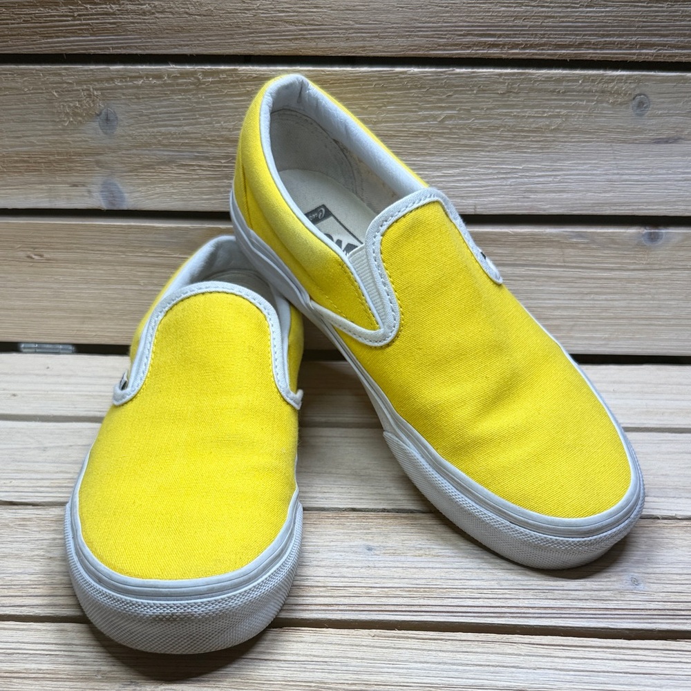 VANS - Women’s Size 7